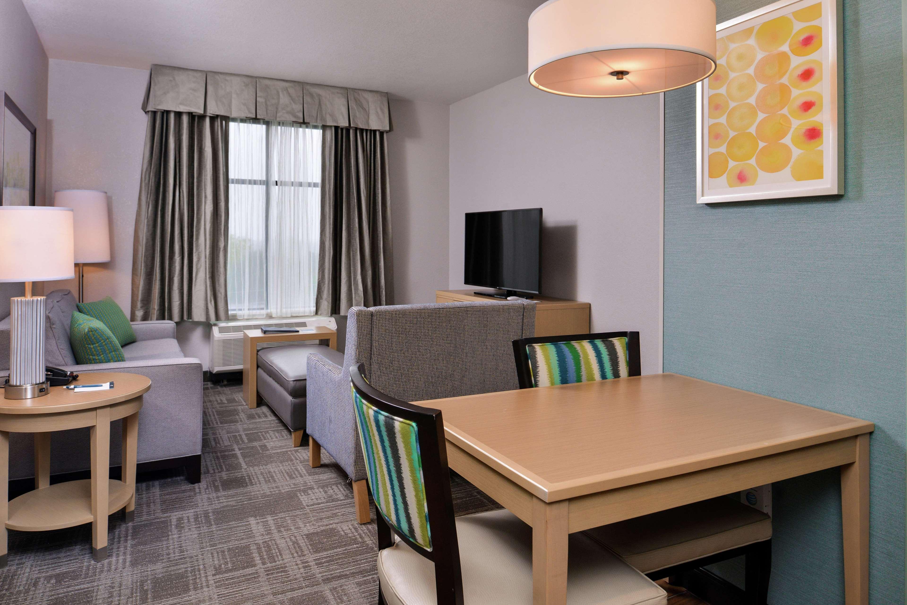 Homewood Suites Des Moines Airport Buitenkant foto