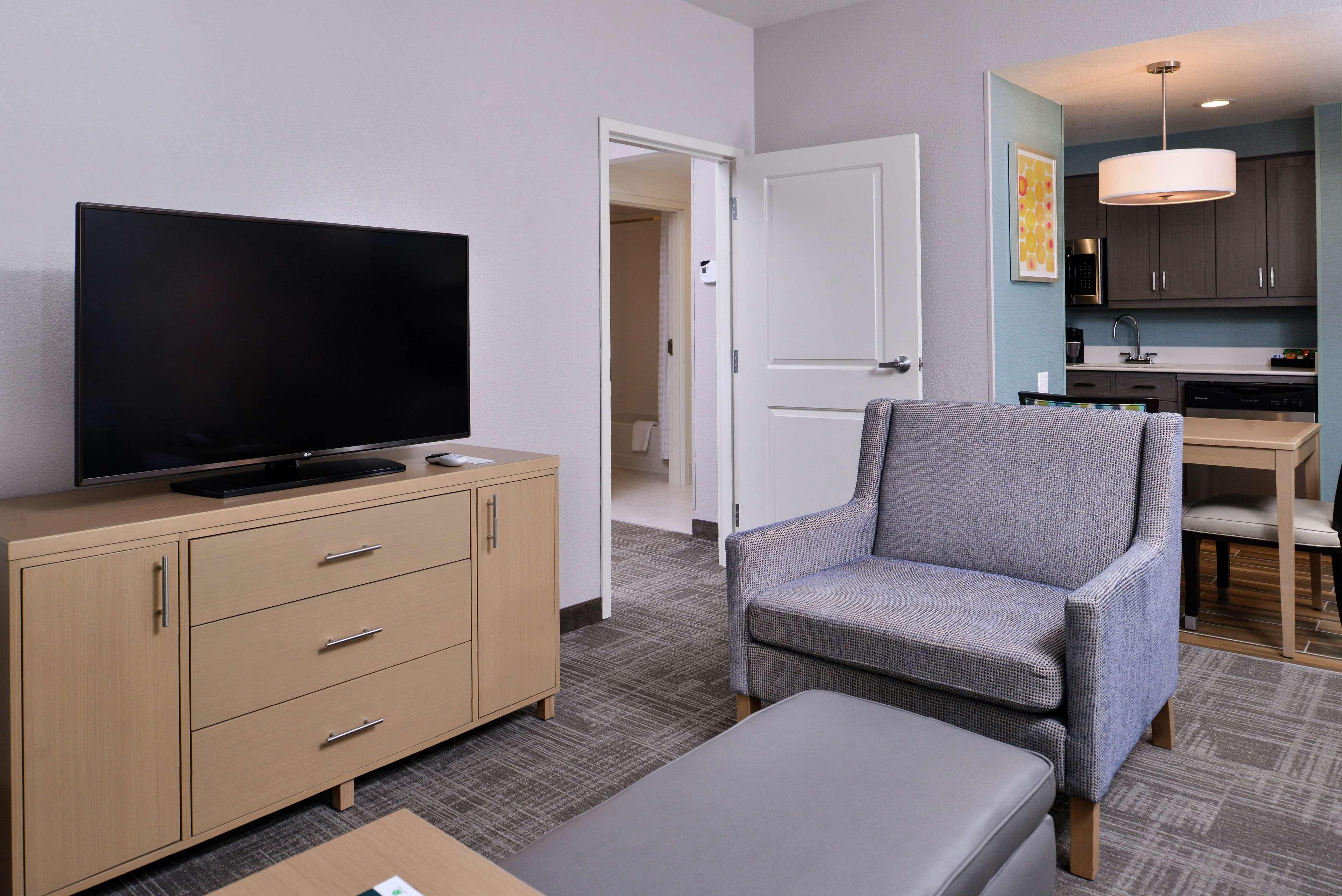 Homewood Suites Des Moines Airport Buitenkant foto