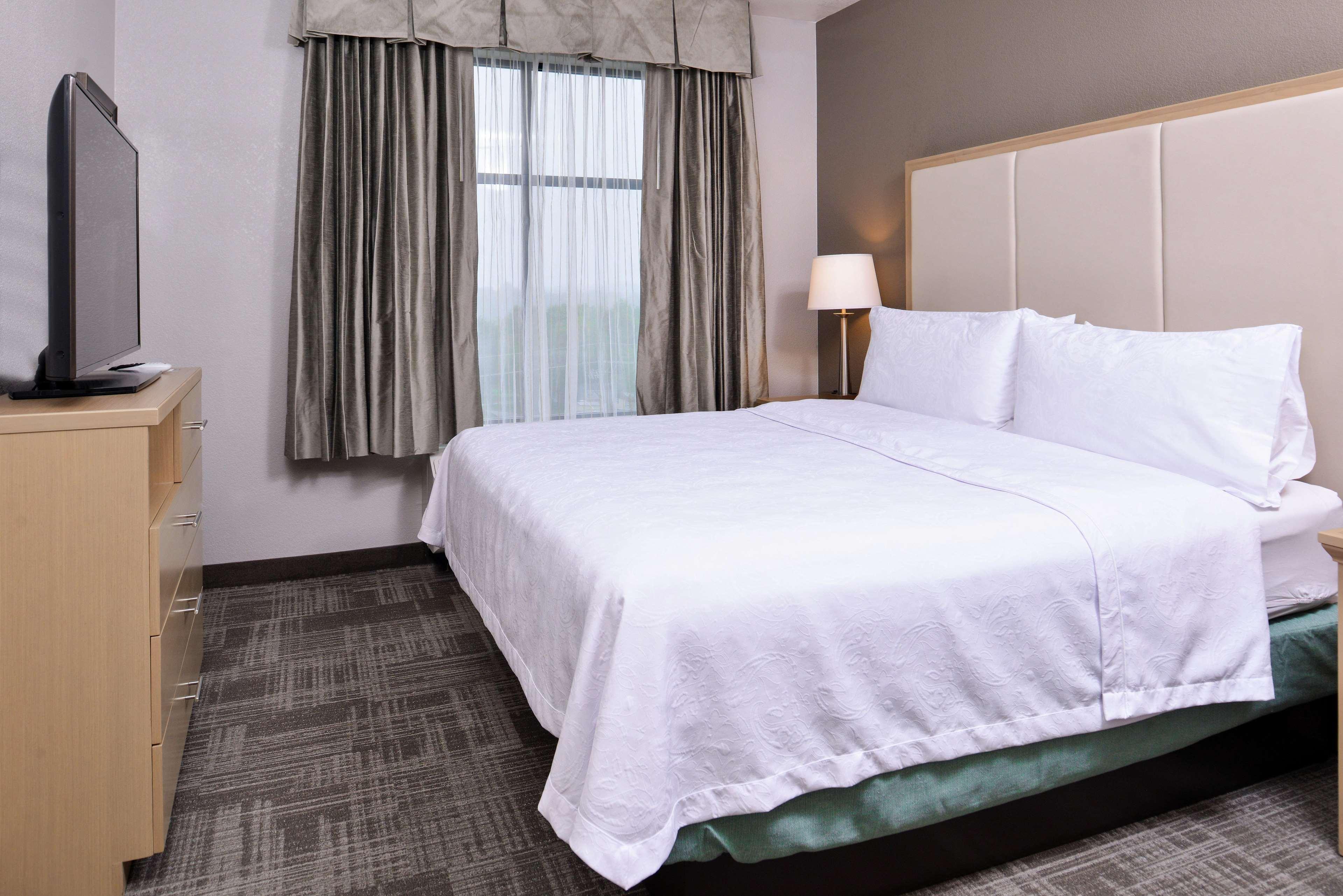Homewood Suites Des Moines Airport Buitenkant foto
