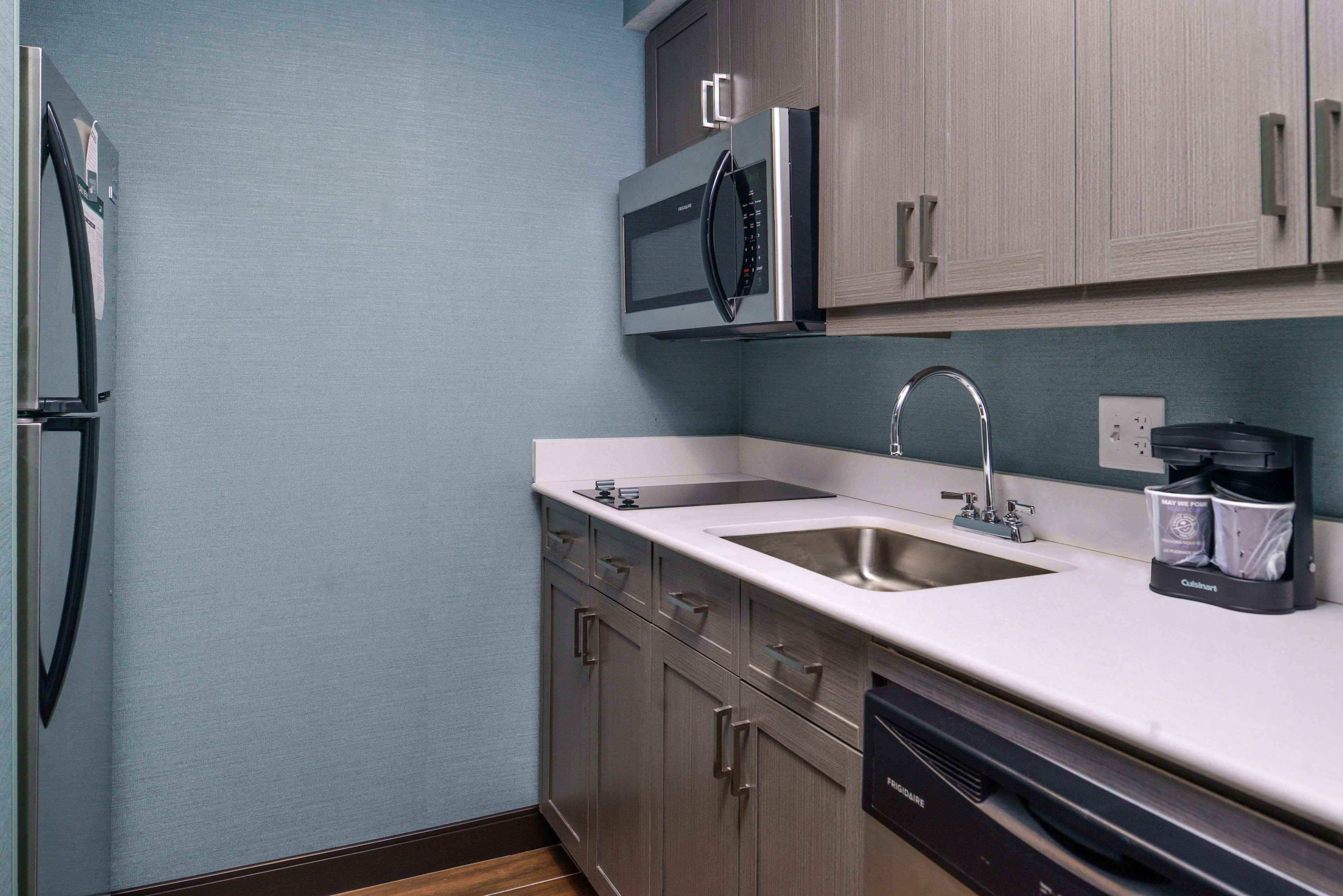 Homewood Suites Des Moines Airport Buitenkant foto
