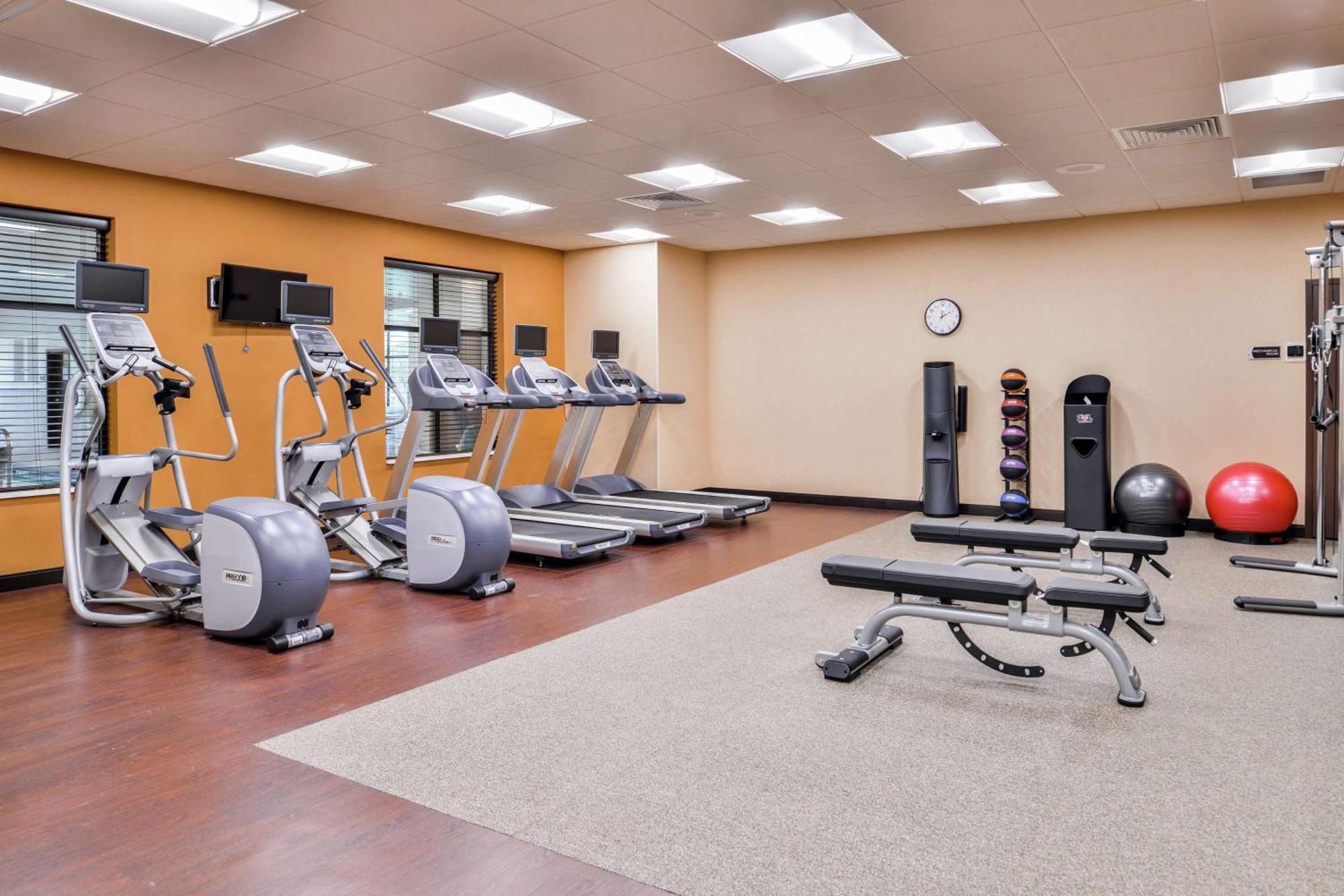 Homewood Suites Des Moines Airport Buitenkant foto